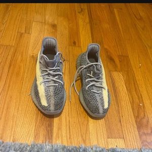 Yeezy Boost 350 V2 Ash Blue